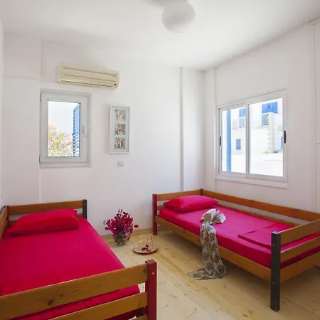 Thalia Villa Protarász